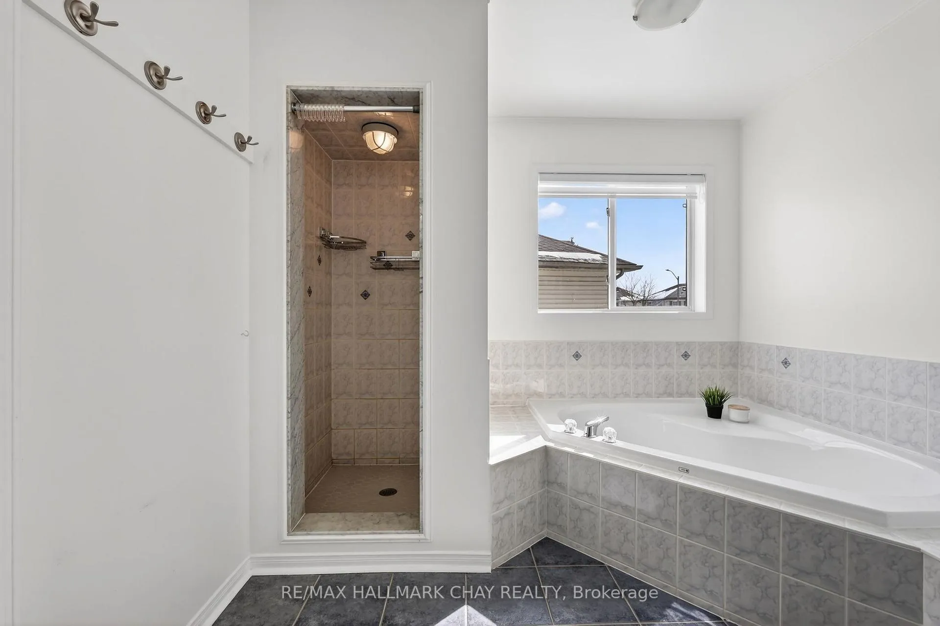 Photo 18 of 87 Truax Crescent, Essa, Angus — HOMEH