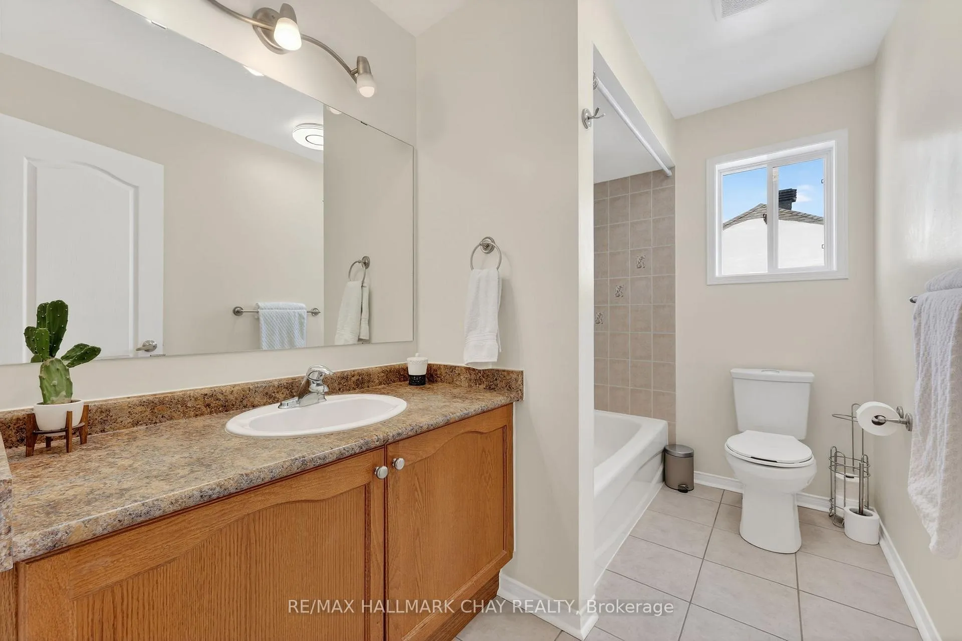 Photo 25 of 87 Truax Crescent, Essa, Angus — HOMEH