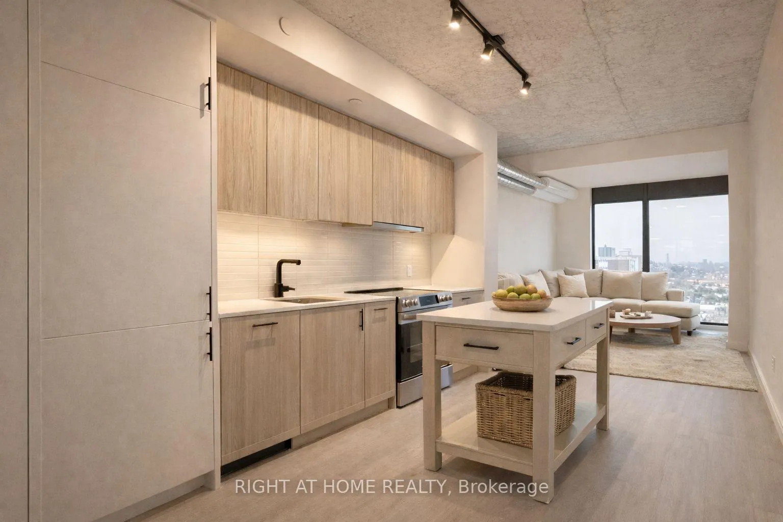 Photo 4 of Unit 207, 10 James Street, Ottawa, Ottawa Centre — HOMEH