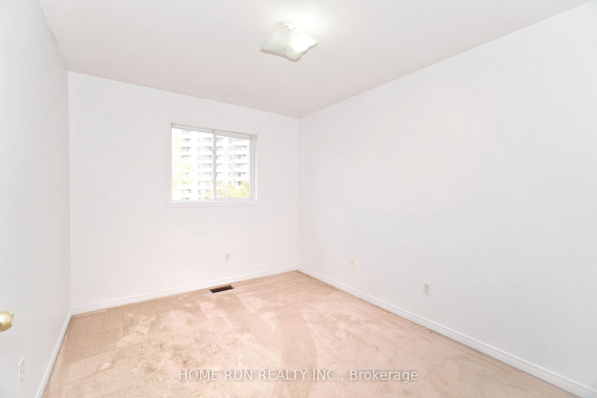 Photo 22 of 146 Lilibet Crescent, Ottawa, Ellwood — HOMEH