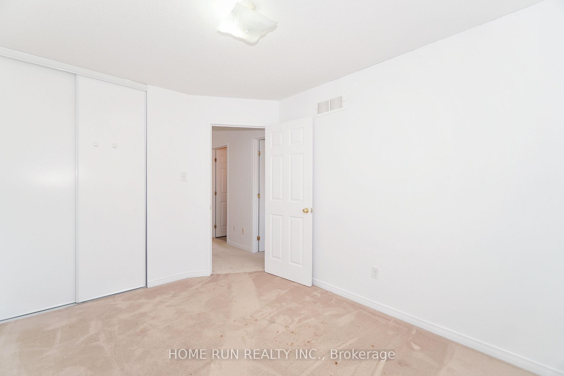 Photo 23 of 146 Lilibet Crescent, Ottawa, Ellwood — HOMEH