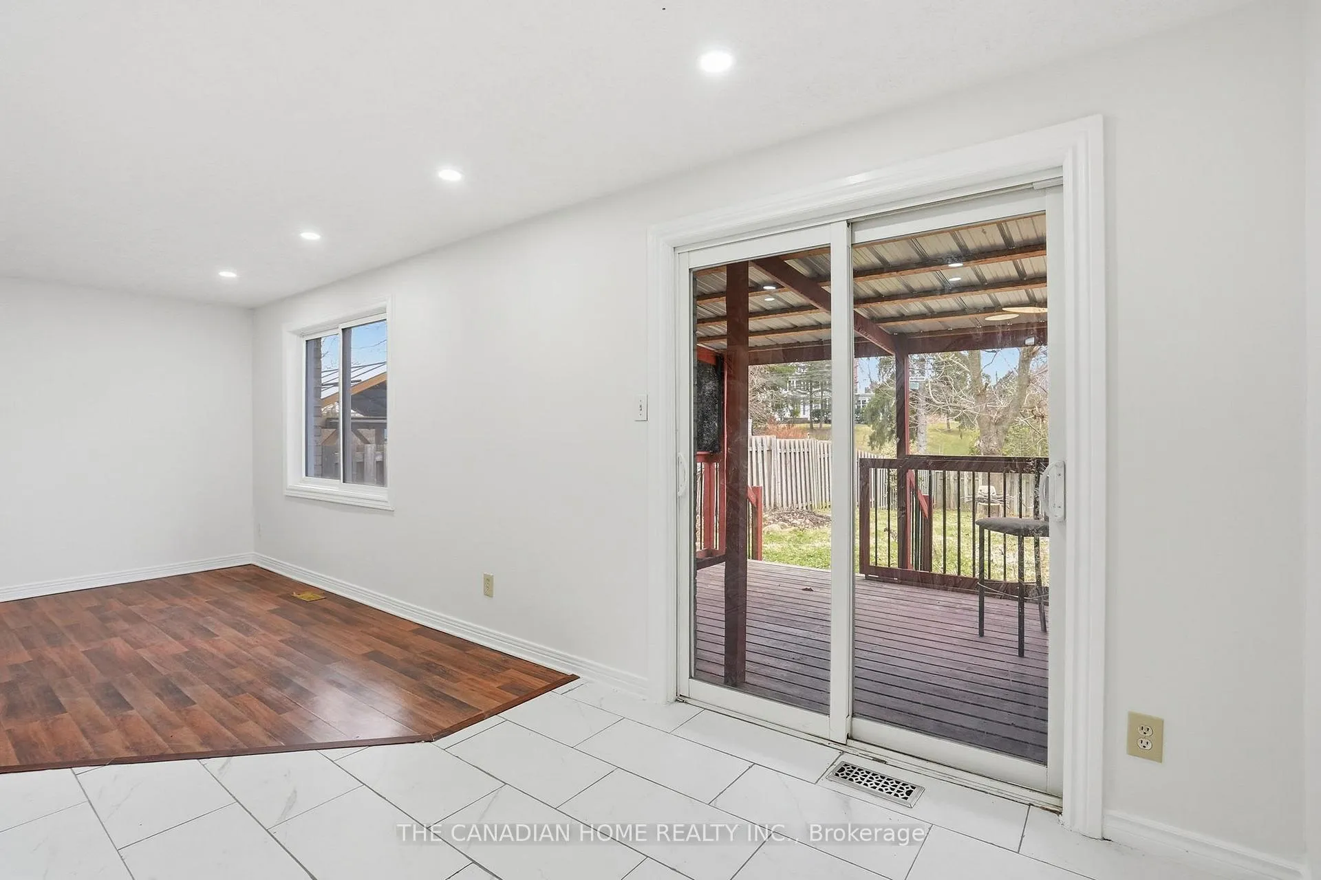 Photo 10 of 61 Freeman Crescent, Norfolk, Simcoe — HOMEH