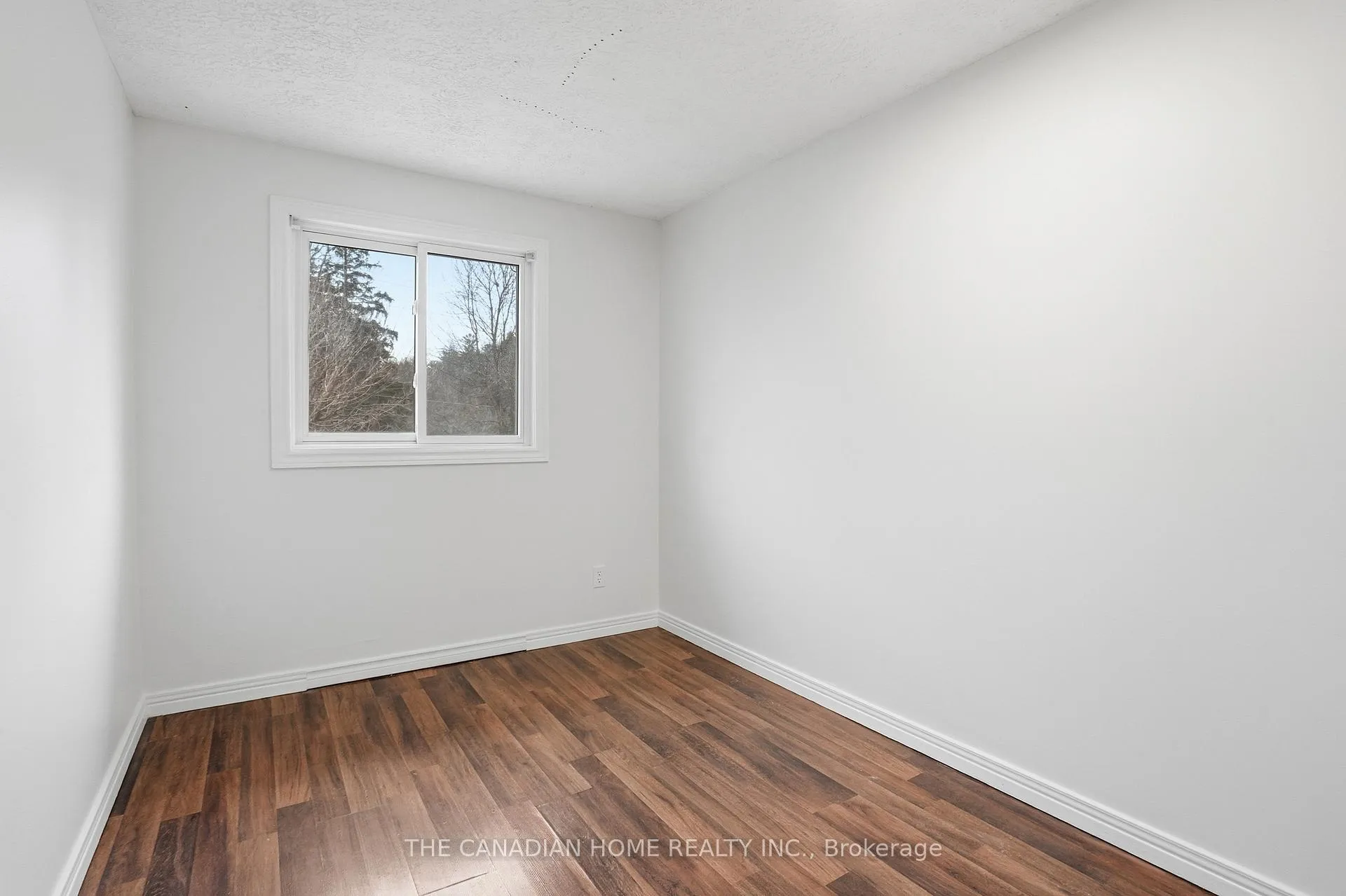 Photo 28 of 61 Freeman Crescent, Norfolk, Simcoe — HOMEH