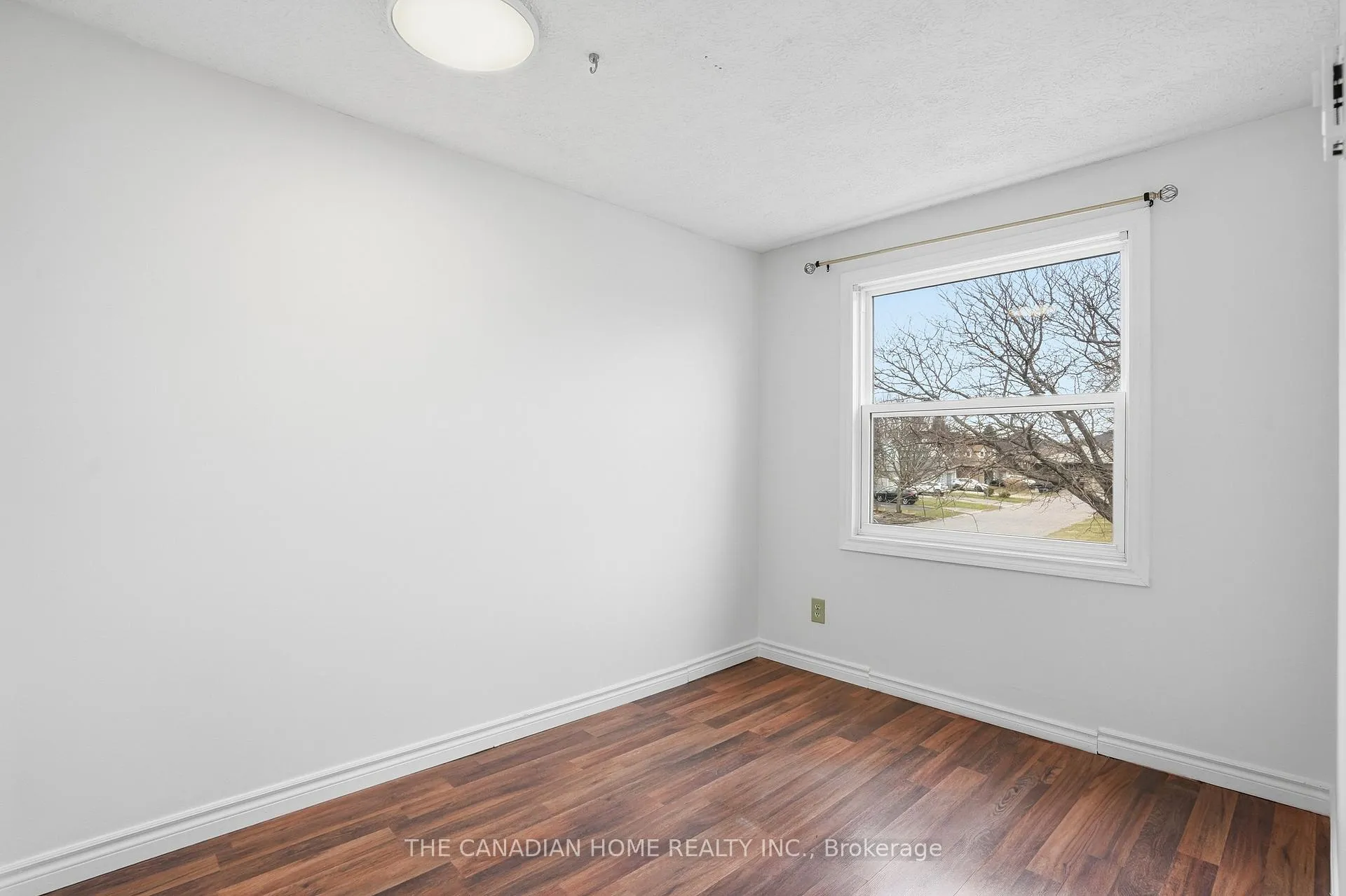 Photo 30 of 61 Freeman Crescent, Norfolk, Simcoe — HOMEH