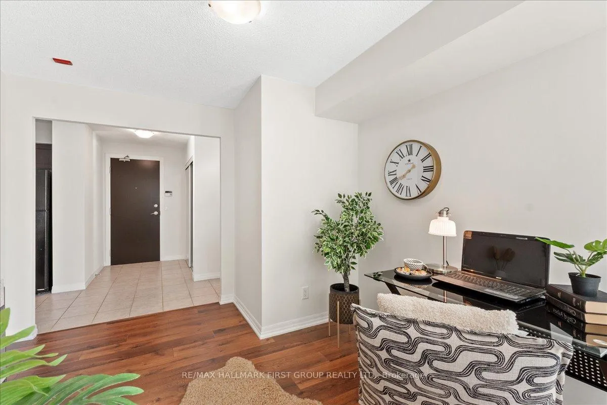 Photo 15 of Unit 303, 1600 Charles Street, Whitby, Port Whitby — HOMEH