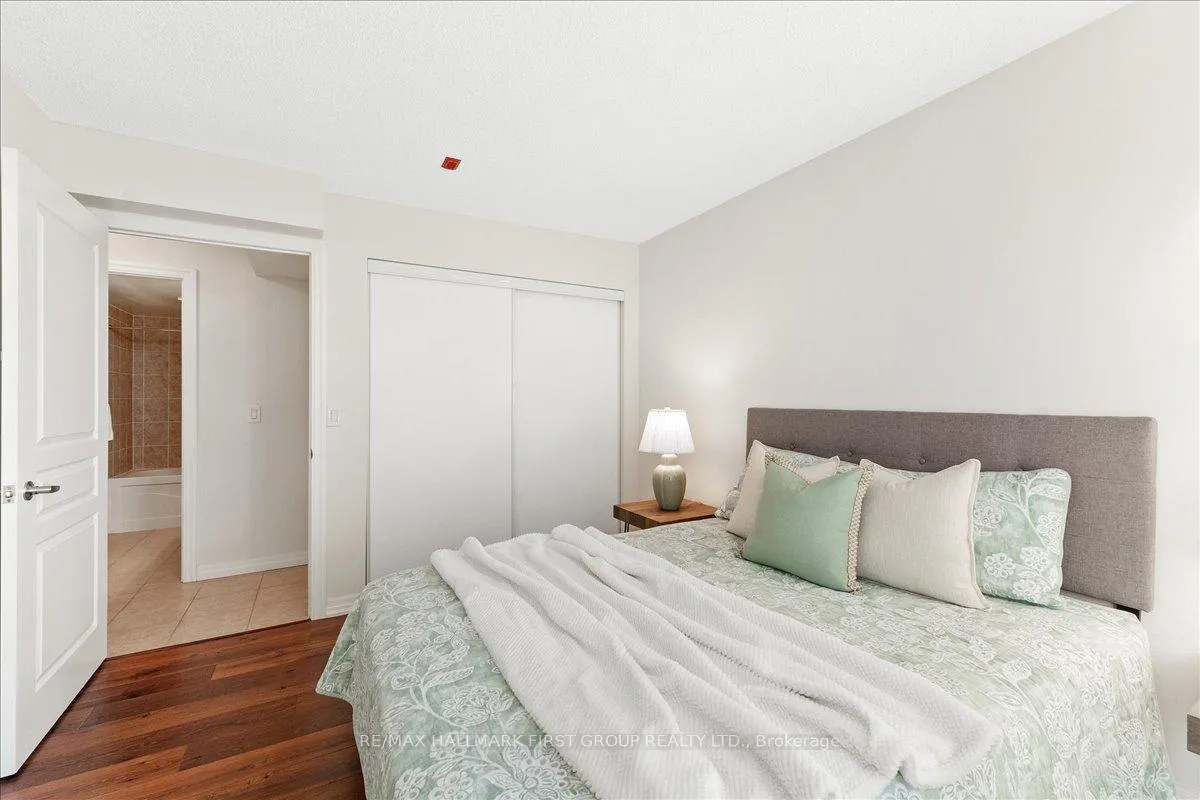 Photo 18 of Unit 303, 1600 Charles Street, Whitby, Port Whitby — HOMEH