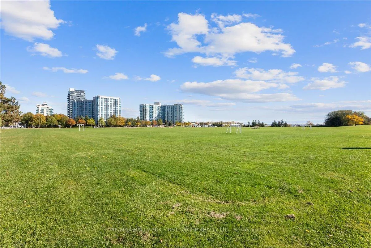 Photo 34 of Unit 303, 1600 Charles Street, Whitby, Port Whitby — HOMEH