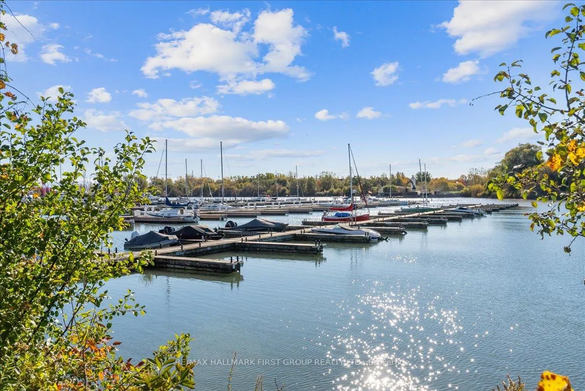 Photo 36 of Unit 303, 1600 Charles Street, Whitby, Port Whitby — HOMEH