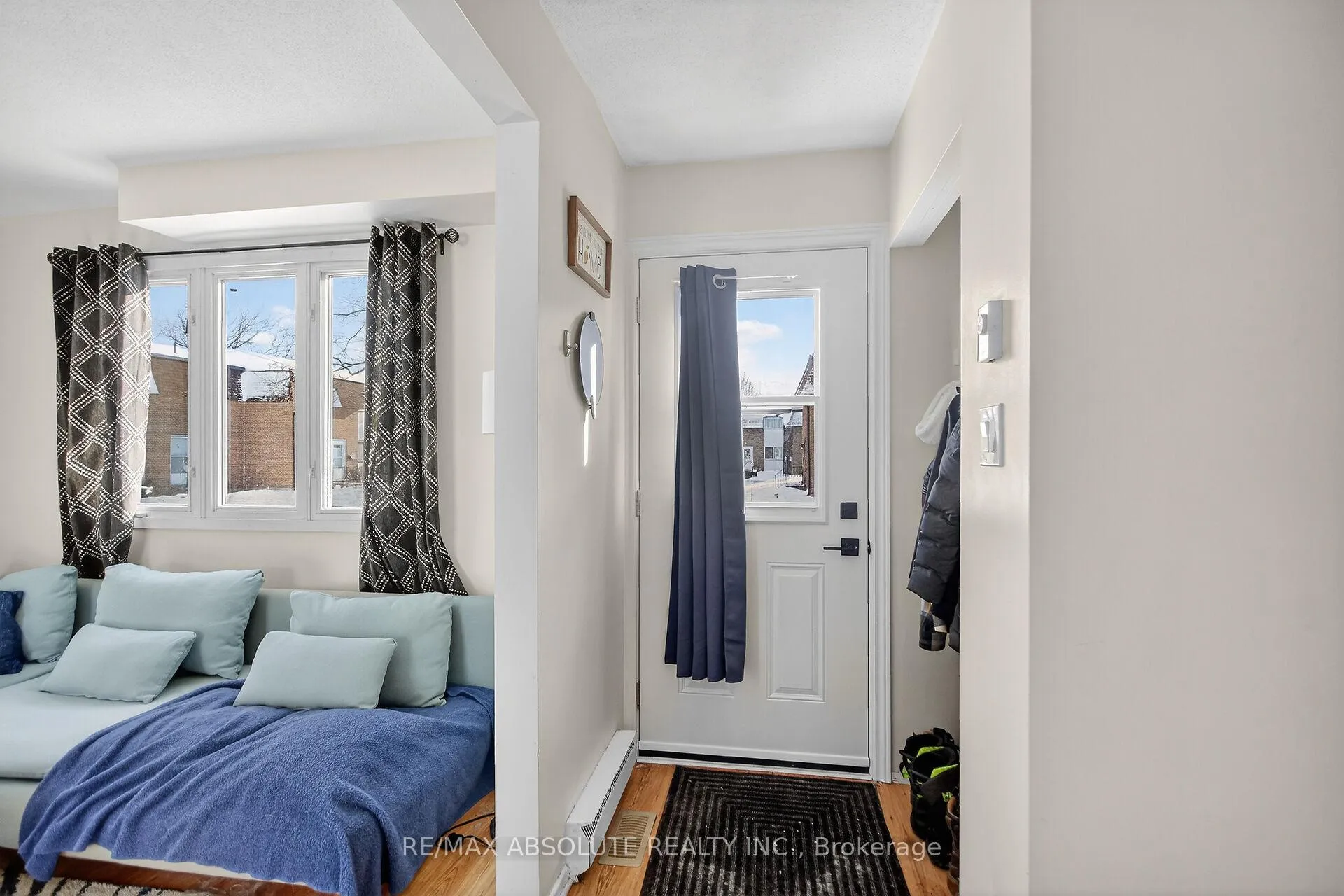 Photo 2 of Unit 12, 68 King Street, Ottawa, Richmond — HOMEH