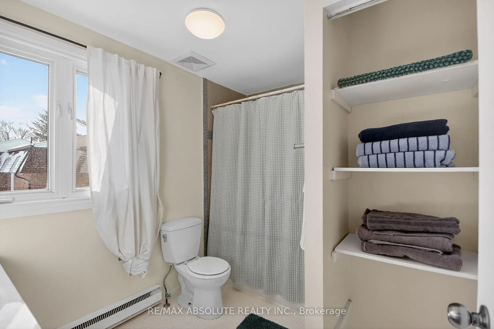 Photo 30 of Unit 12, 68 King Street, Ottawa, Richmond — HOMEH