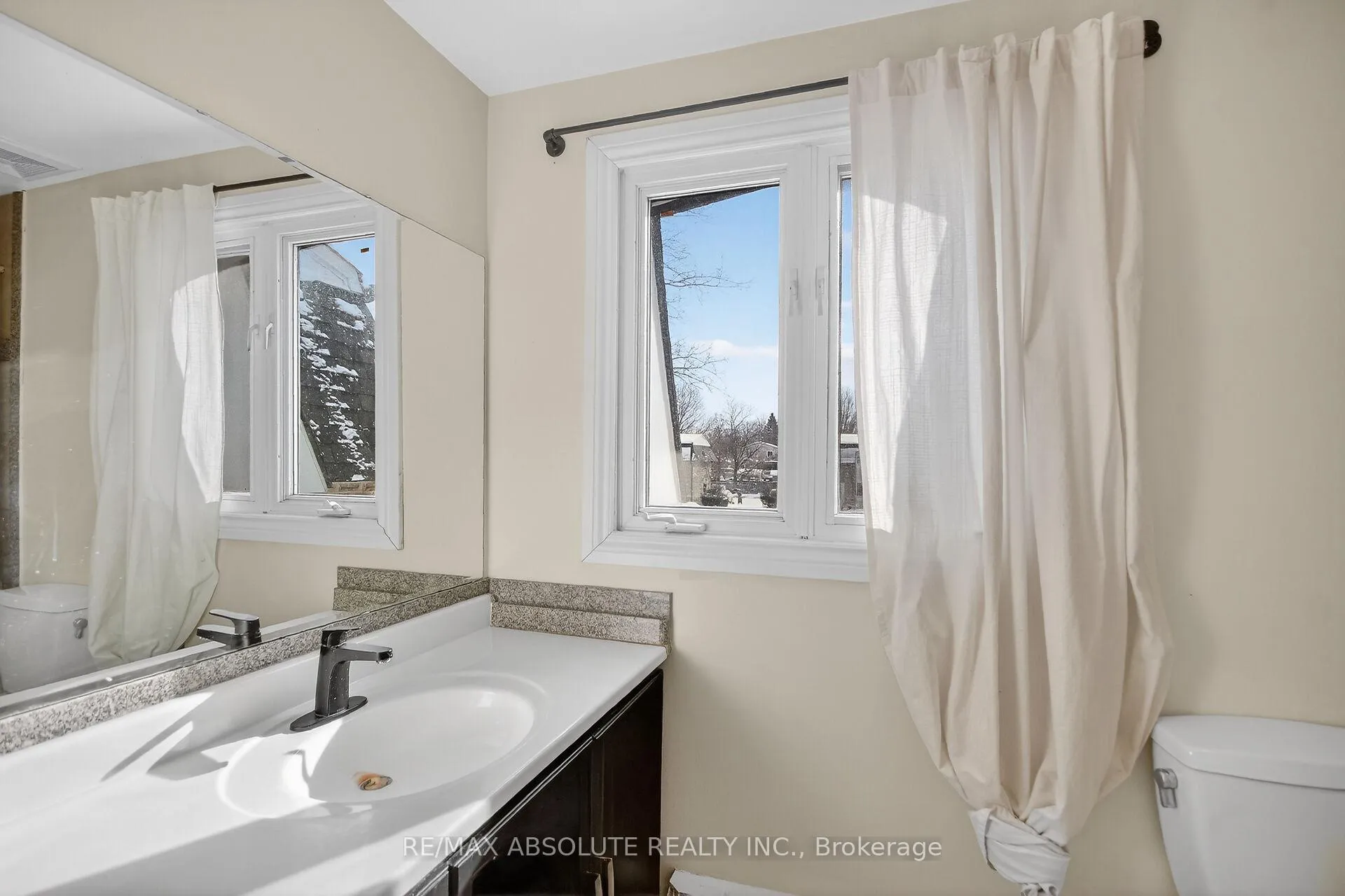 Photo 31 of Unit 12, 68 King Street, Ottawa, Richmond — HOMEH