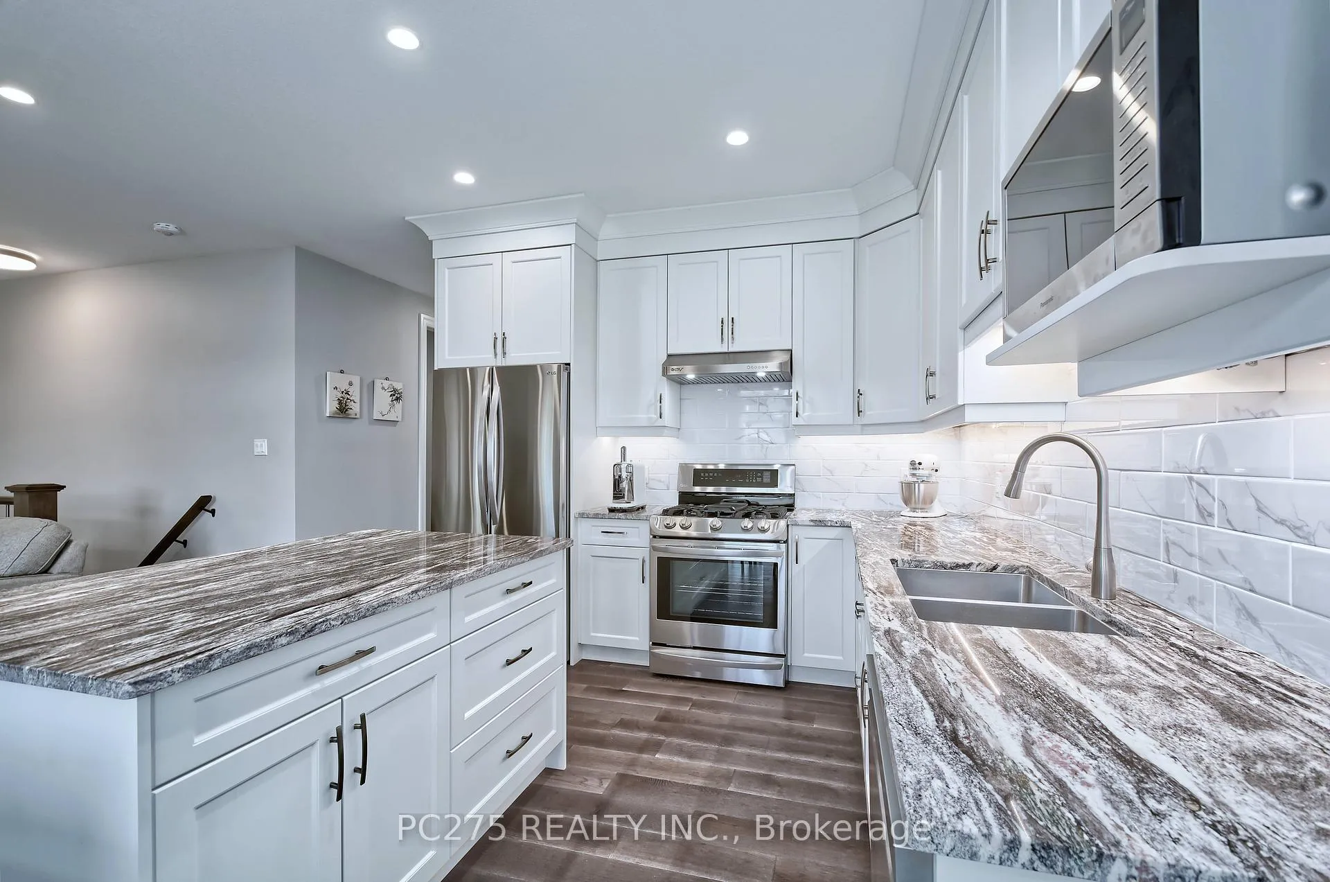 Photo 10 of 2539 Bond Street, Strathroy-Caradoc, Mount Brydges — HOMEH