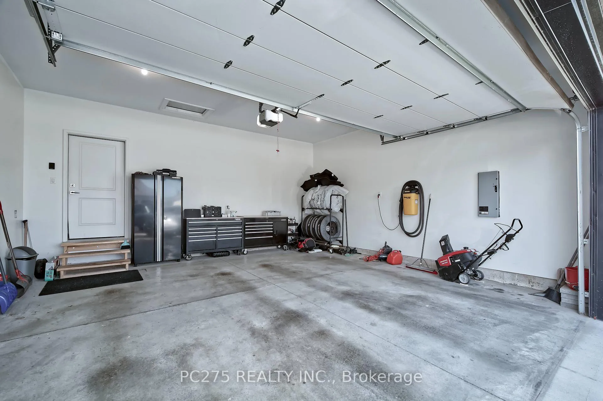Photo 26 of 2539 Bond Street, Strathroy-Caradoc, Mount Brydges — HOMEH