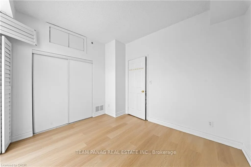 Photo 12 of Unit 132, 28 Stadium Road, Toronto, Niagara — HOMEH
