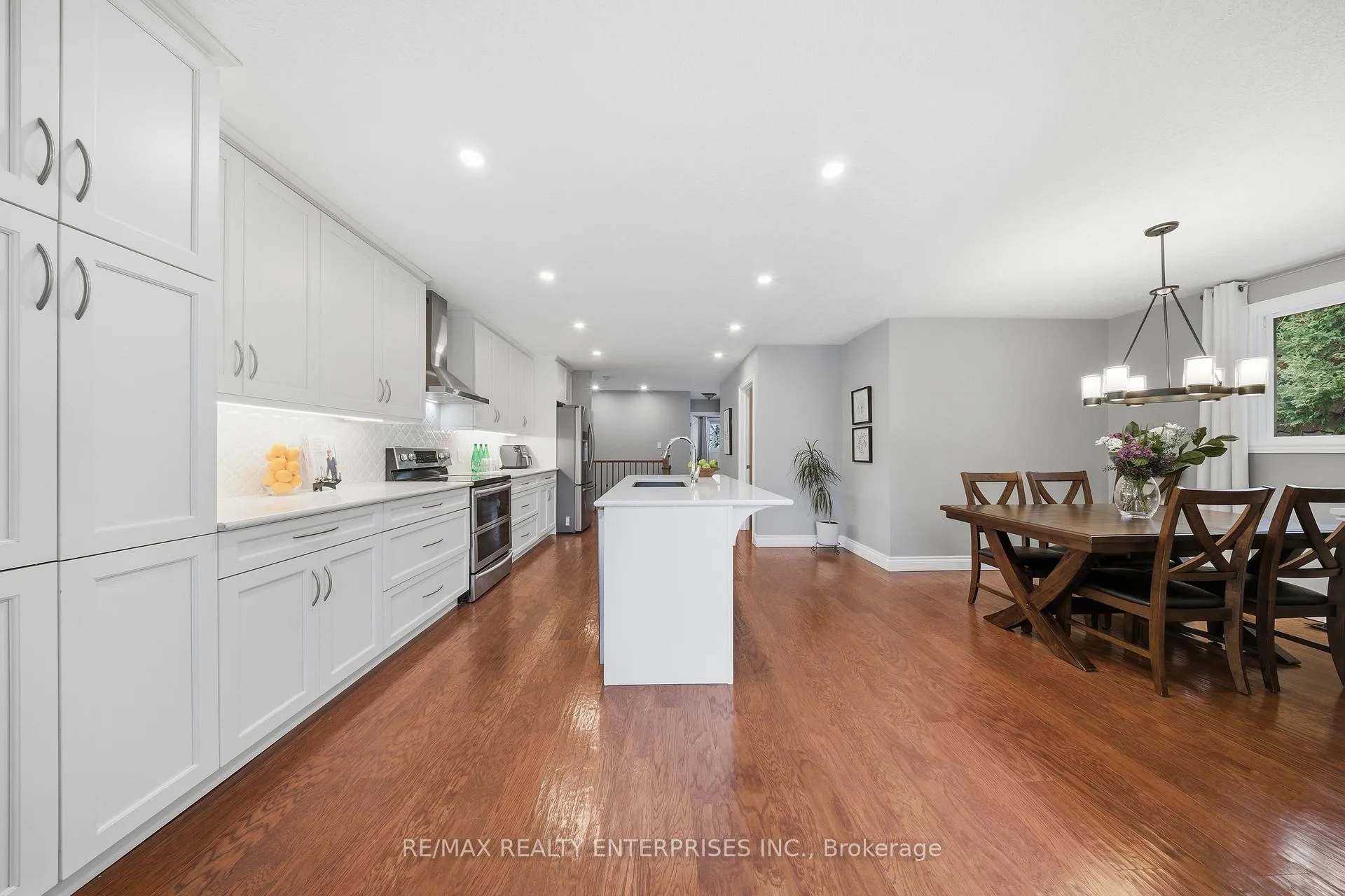 Photo 9 of 328 Burnett Avenue, Cambridge — HOMEH