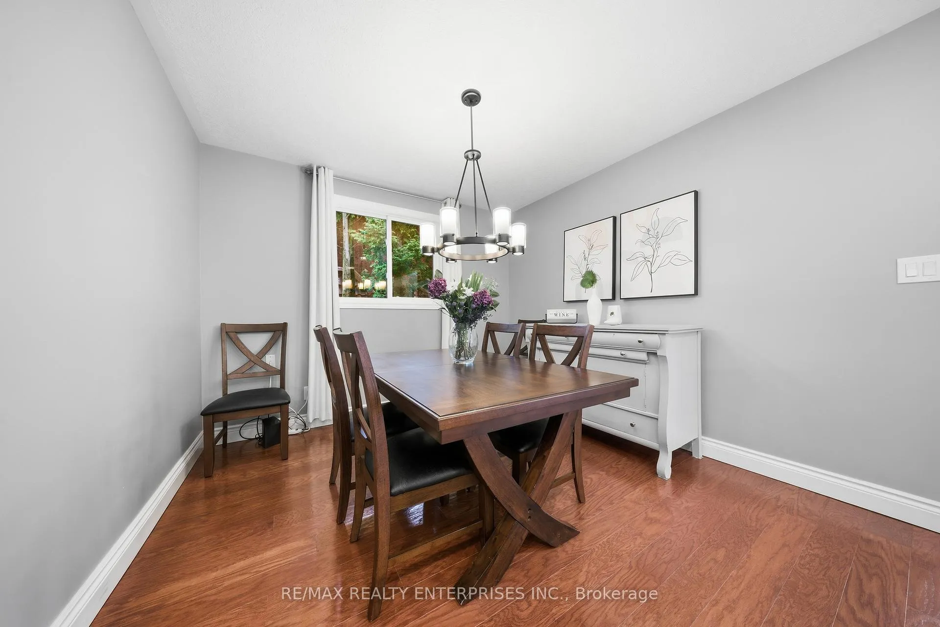 Photo 10 of 328 Burnett Avenue, Cambridge — HOMEH