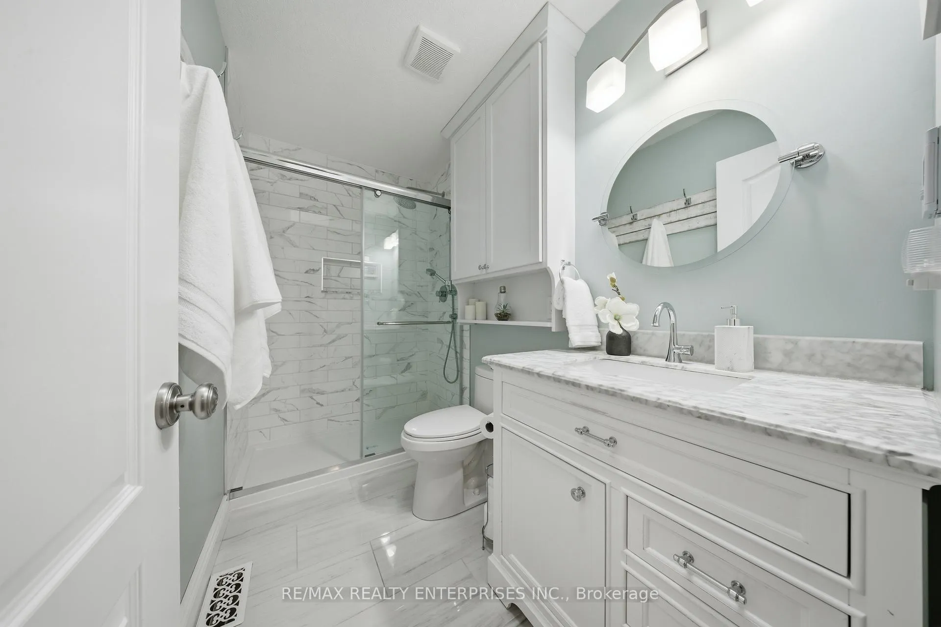 Photo 16 of 328 Burnett Avenue, Cambridge — HOMEH