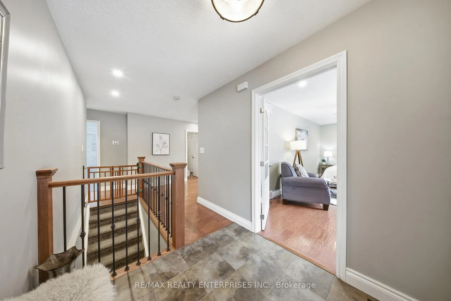 Photo 20 of 328 Burnett Avenue, Cambridge — HOMEH