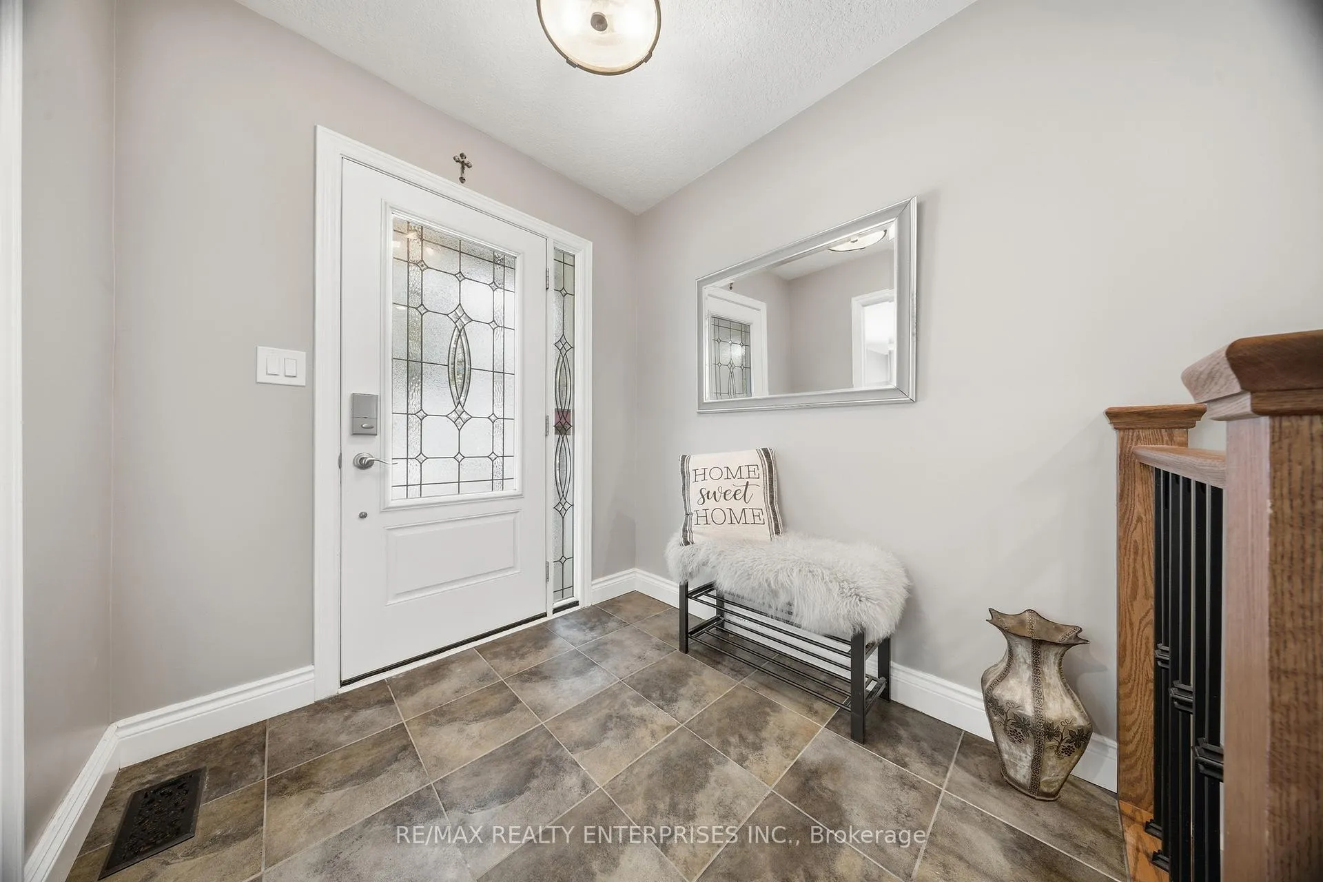 Photo 29 of 328 Burnett Avenue, Cambridge — HOMEH
