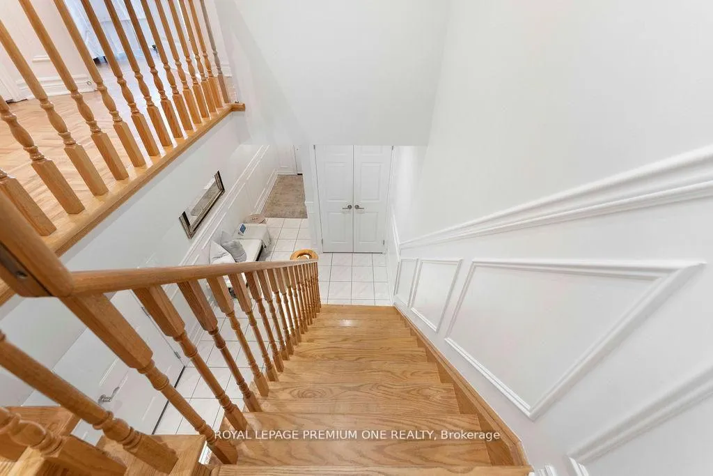 Photo 37 of 99 Senator Way, Caledon, Bolton North — HOMEH