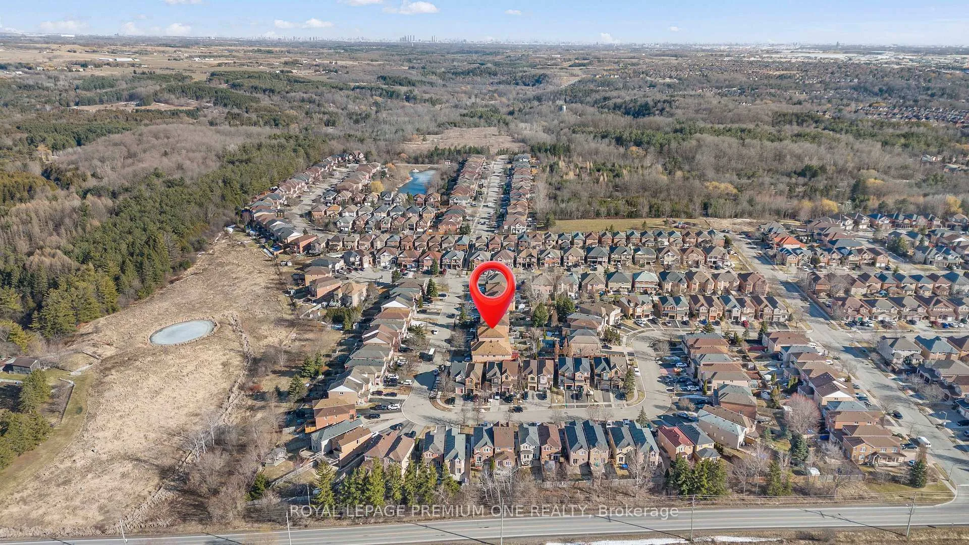 Photo 46 of 99 Senator Way, Caledon, Bolton North — HOMEH