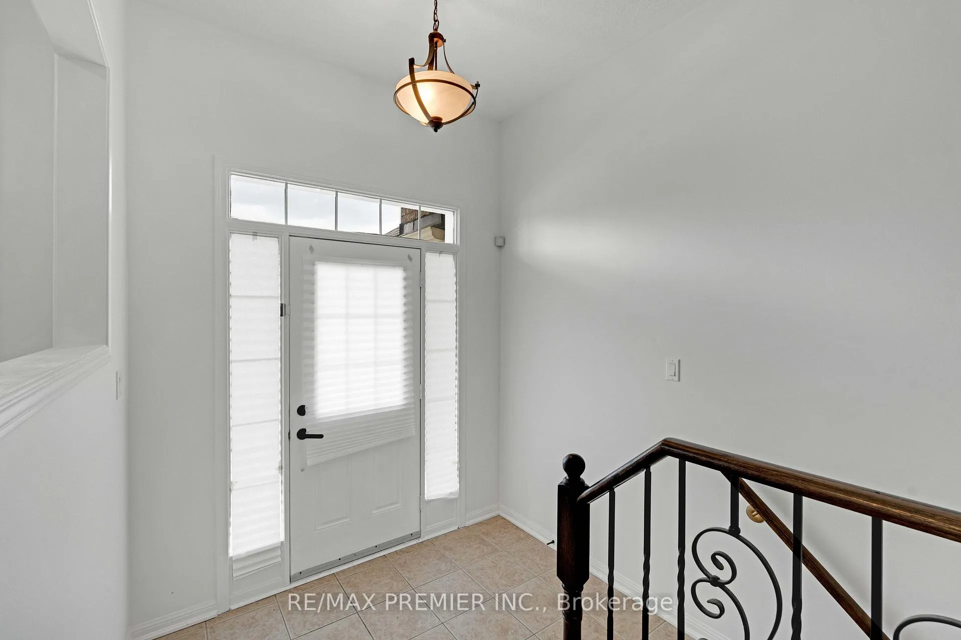 Photo 4 of 67 Meadowlark Boulevard, Wasaga Beach — HOMEH