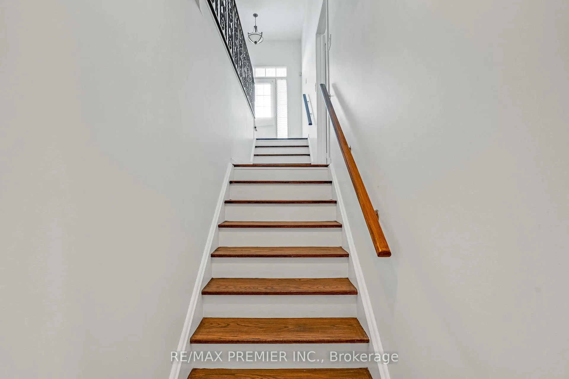 Photo 21 of 67 Meadowlark Boulevard, Wasaga Beach — HOMEH