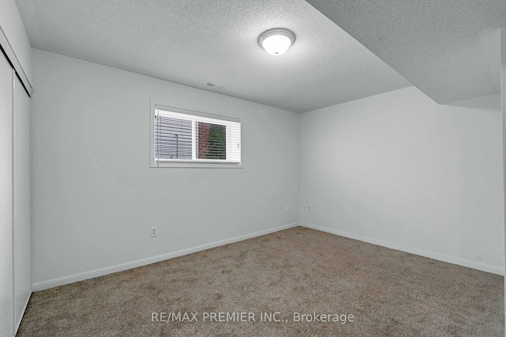 Photo 26 of 67 Meadowlark Boulevard, Wasaga Beach — HOMEH