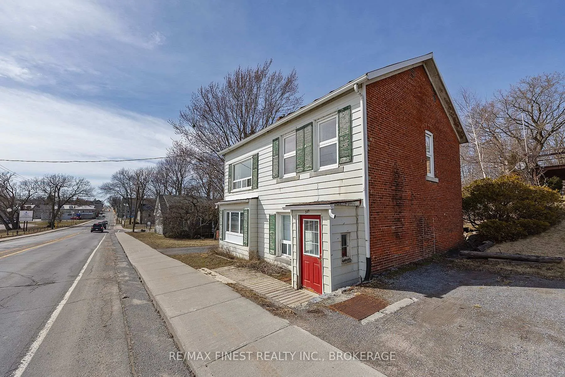 Photo 5 of 589 King Street W, Kingston, Central City West — HOMEH