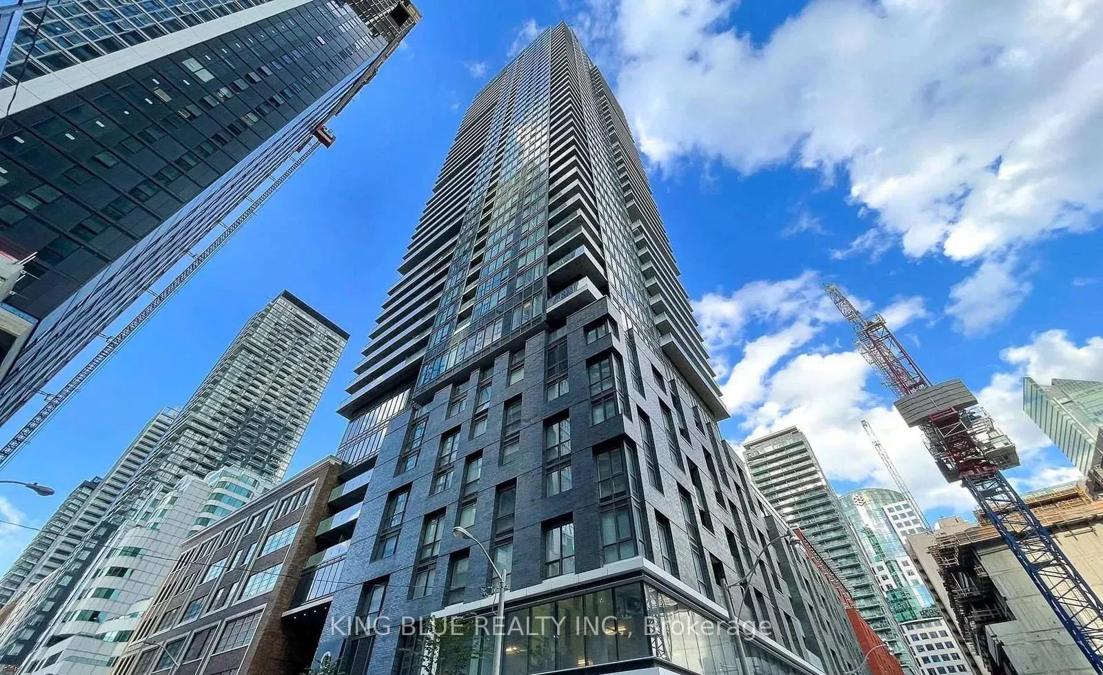 Photo 1 of Unit 625, 115 Blue Jays Way, Toronto, Waterfront Communities — HOMEH