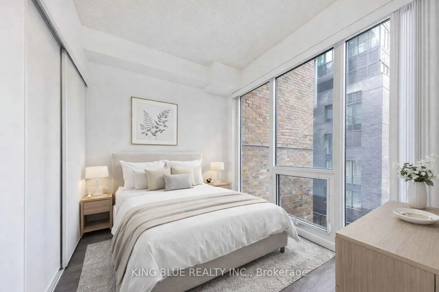 Photo 3 of Unit 625, 115 Blue Jays Way, Toronto, Waterfront Communities — HOMEH
