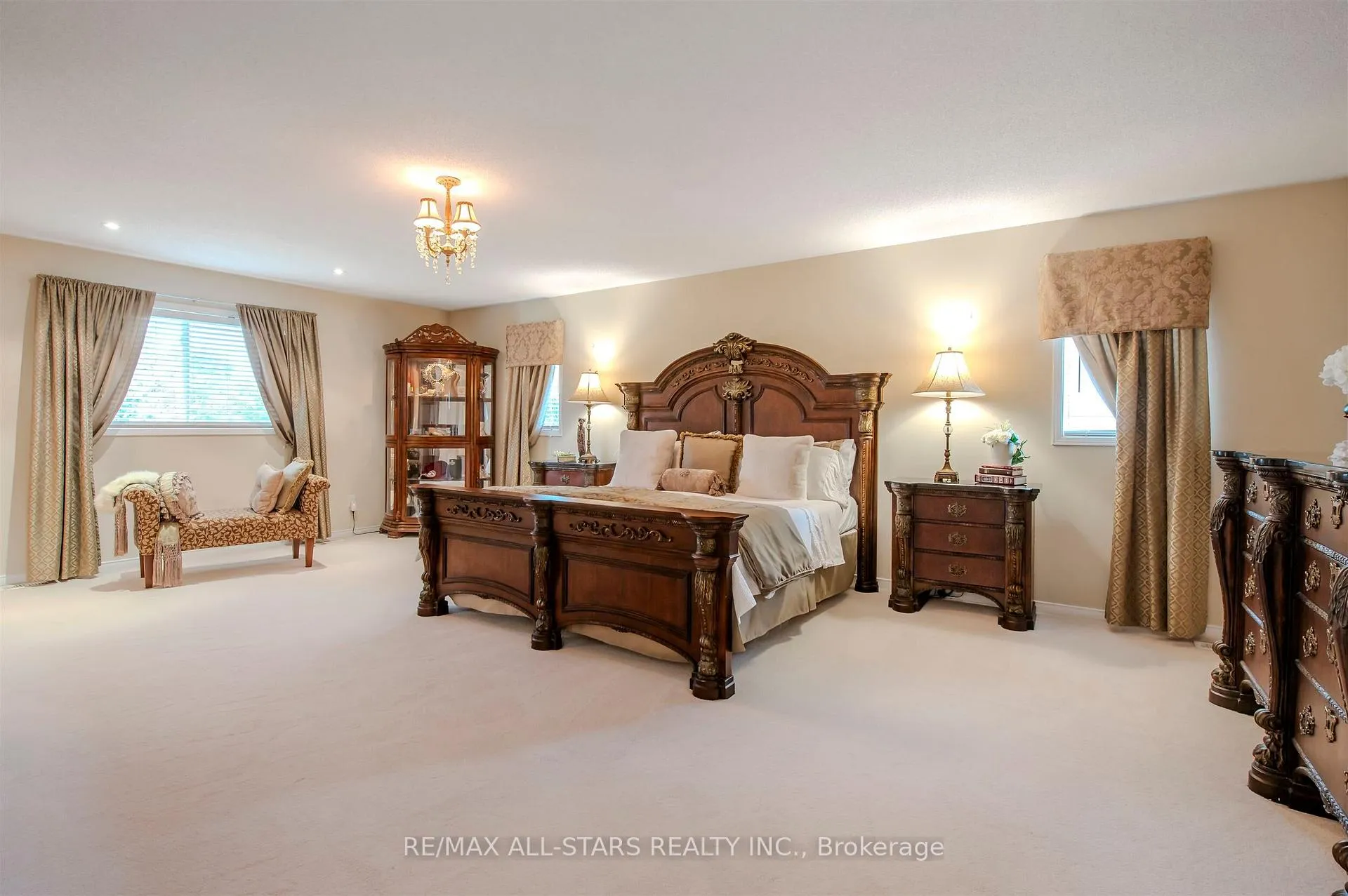 Photo 28 of 125 Second Avenue, Uxbridge — HOMEH
