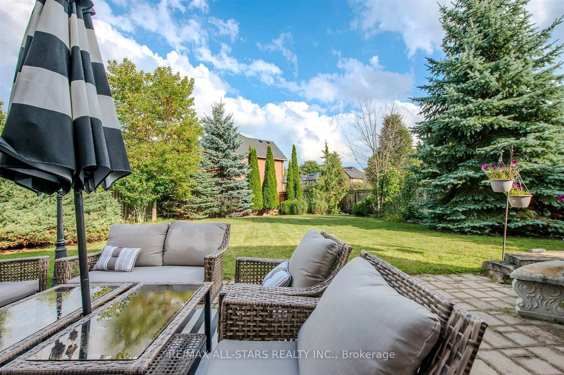 Photo 41 of 125 Second Avenue, Uxbridge — HOMEH