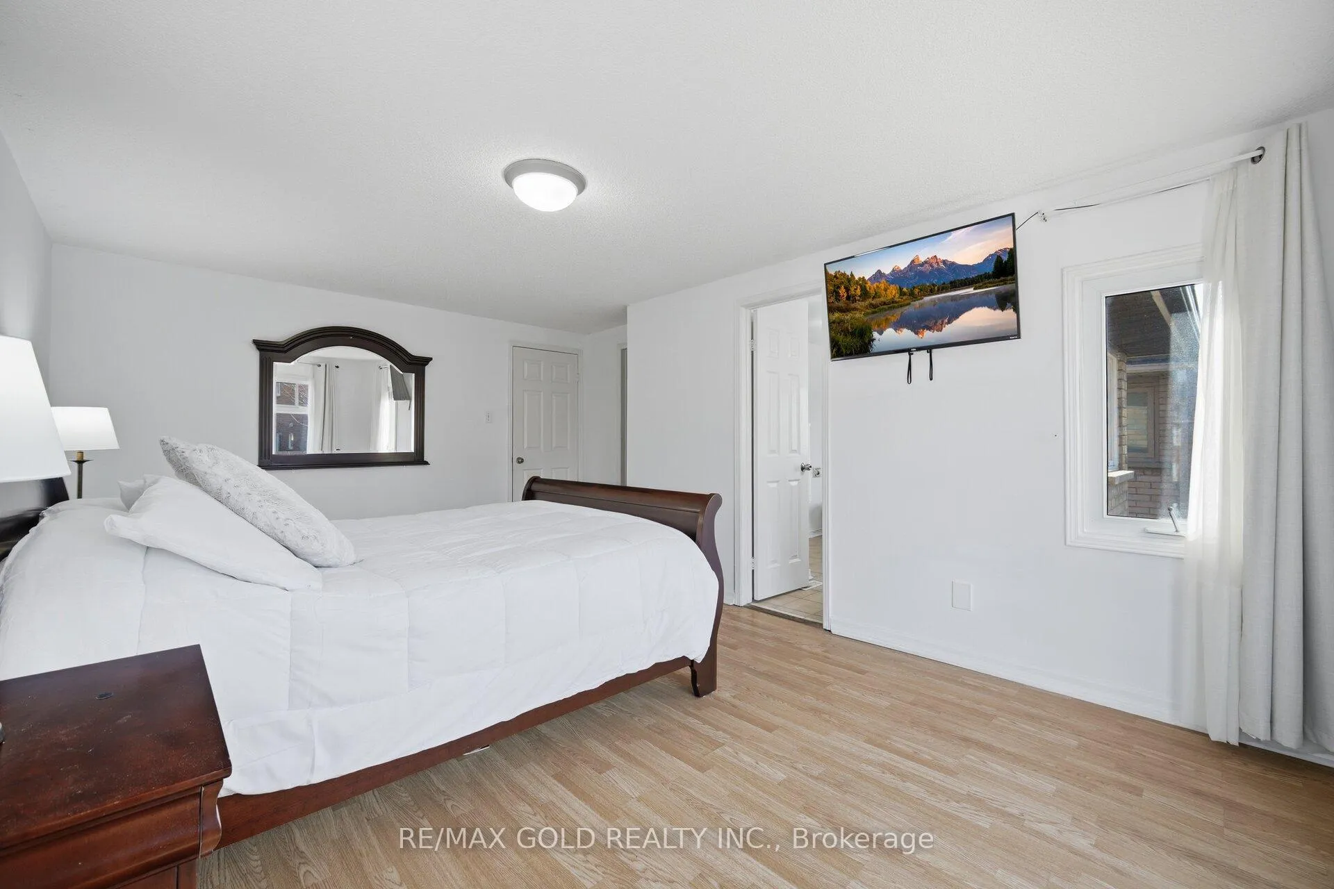 Photo 32 of 66 Cheviot Crescent, Brampton, Heart Lake East — HOMEH