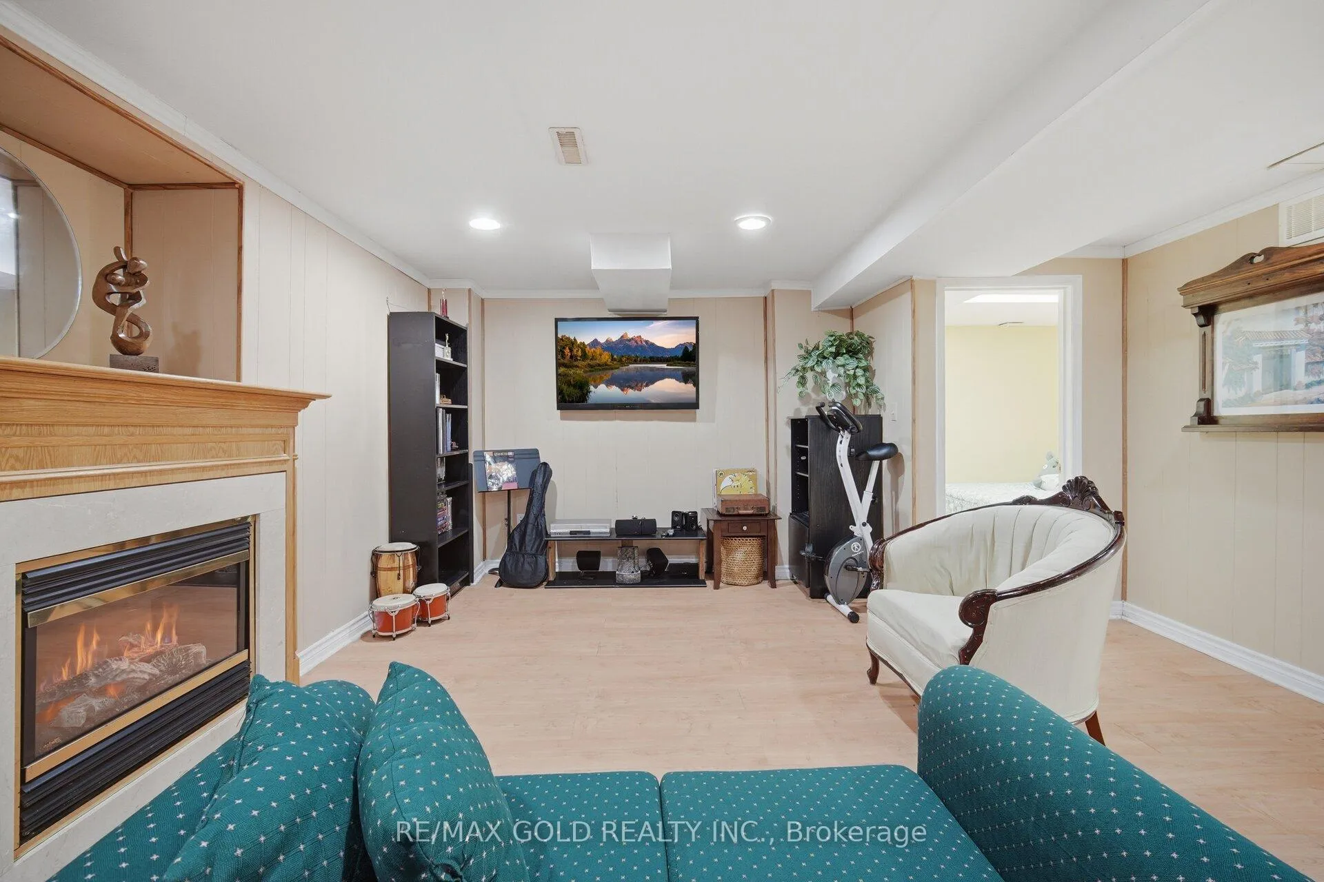 Photo 42 of 66 Cheviot Crescent, Brampton, Heart Lake East — HOMEH
