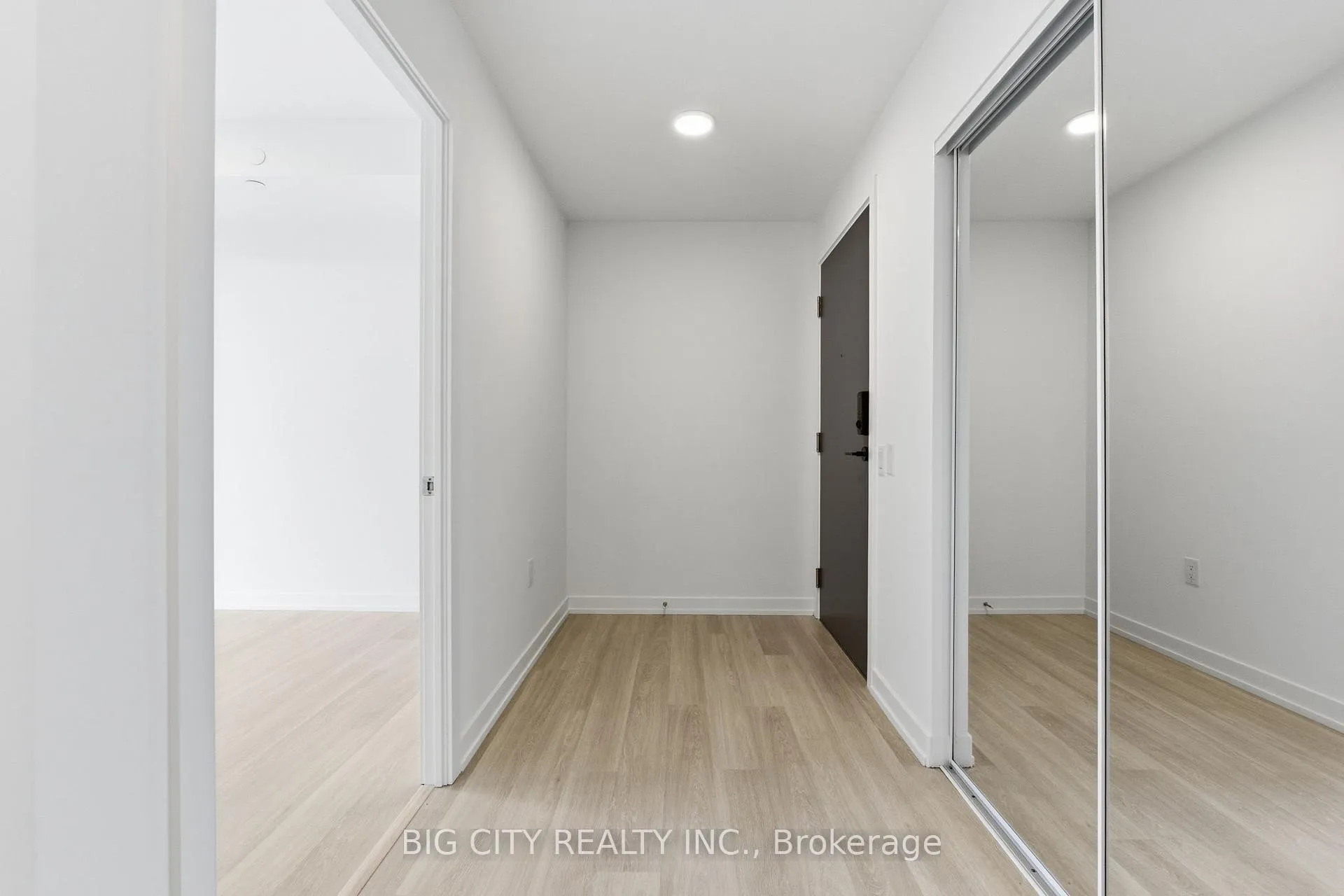 Photo 2 of Unit 2003, 9751 Markham Road, Markham, Greensborough — HOMEH