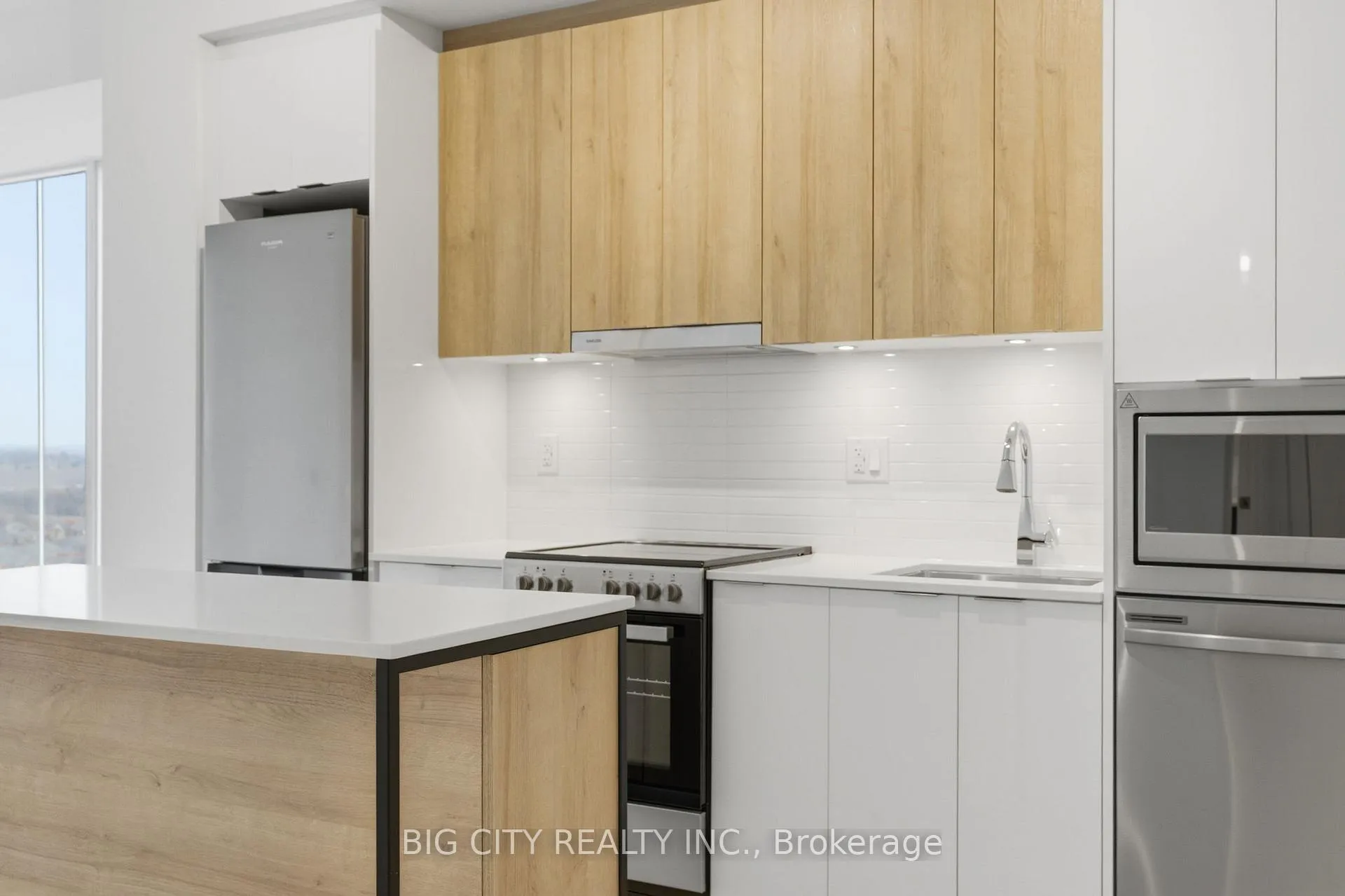 Photo 4 of Unit 2003, 9751 Markham Road, Markham, Greensborough — HOMEH