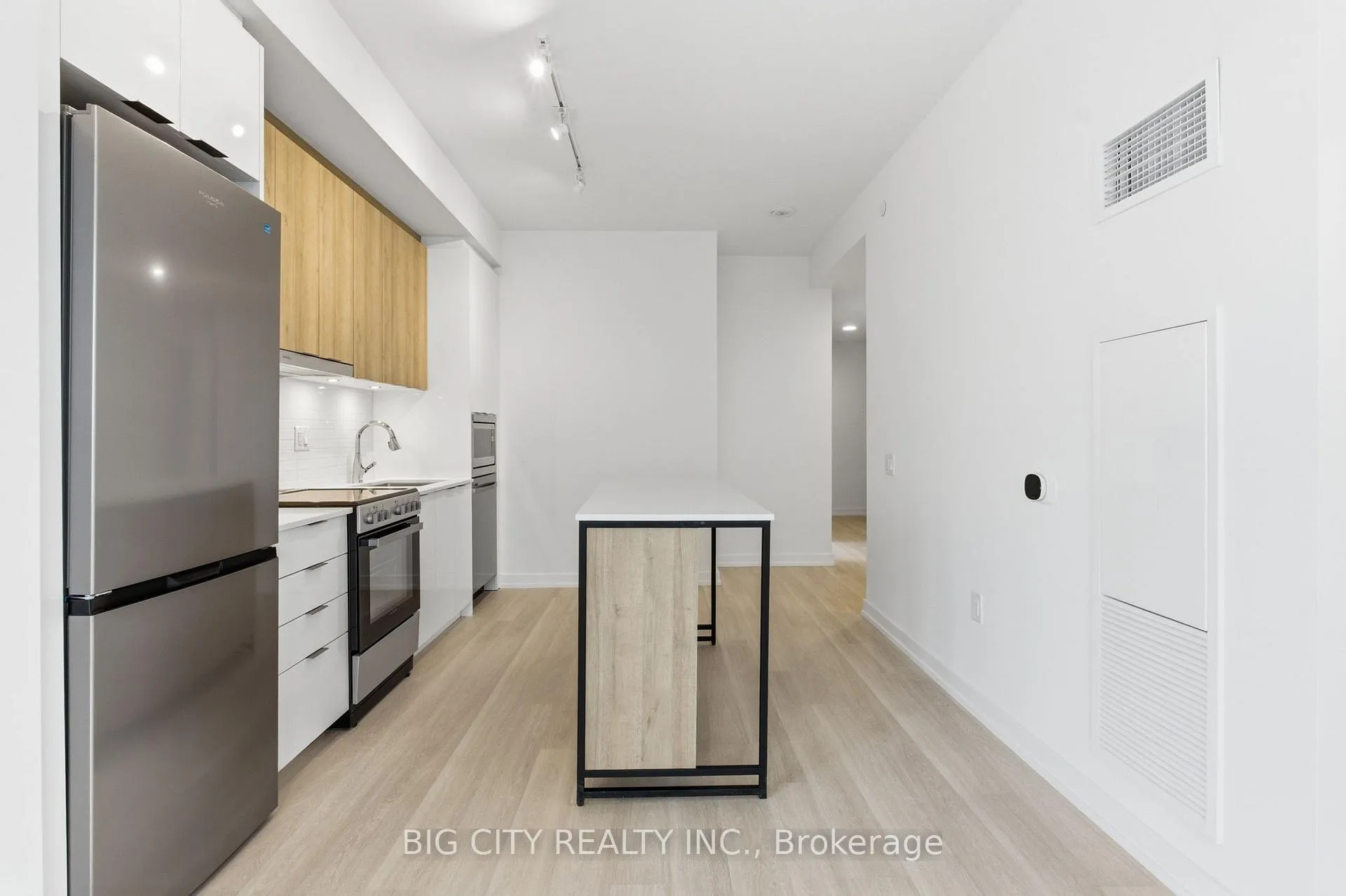 Photo 8 of Unit 2003, 9751 Markham Road, Markham, Greensborough — HOMEH