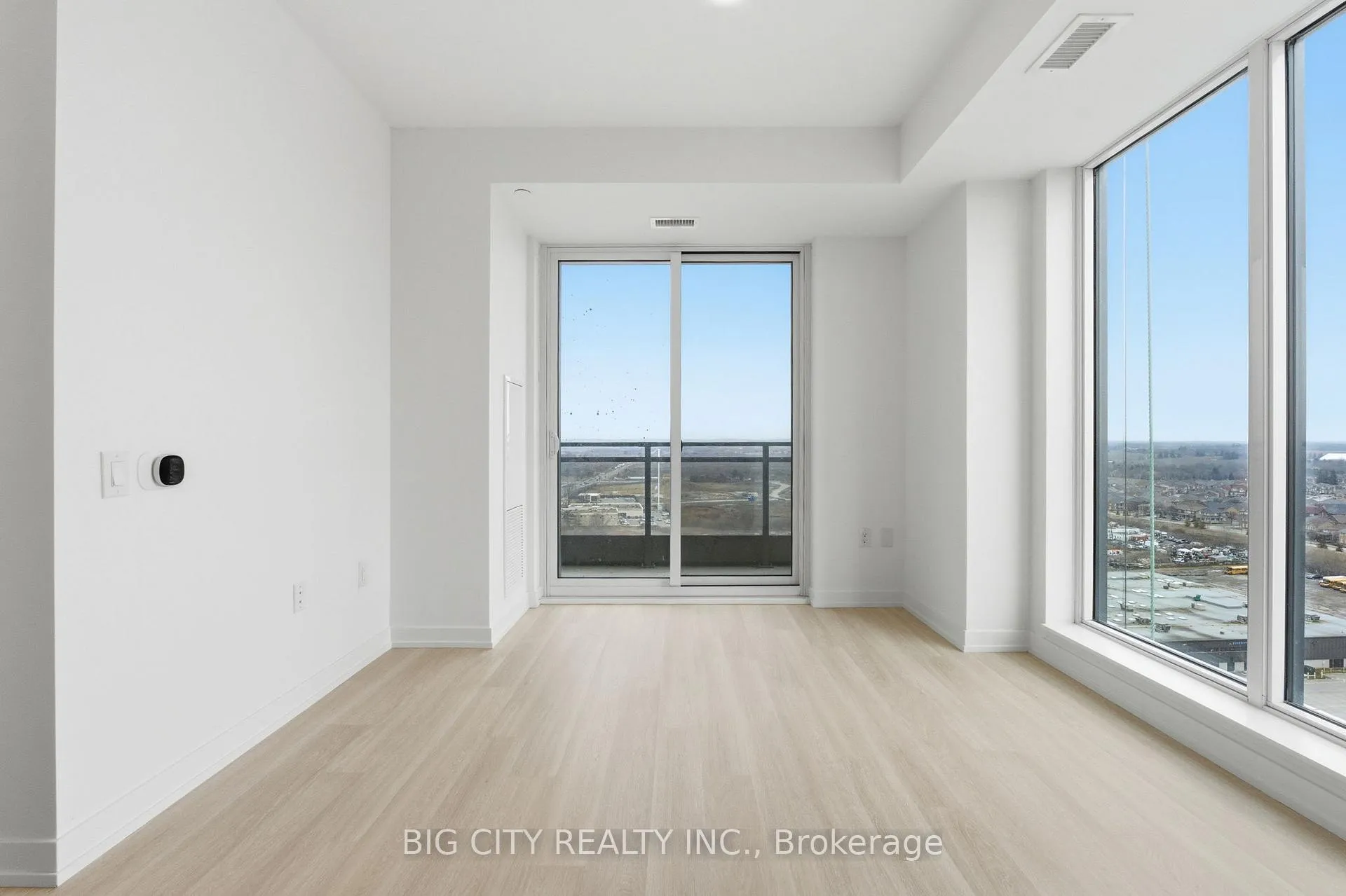 Photo 10 of Unit 2003, 9751 Markham Road, Markham, Greensborough — HOMEH
