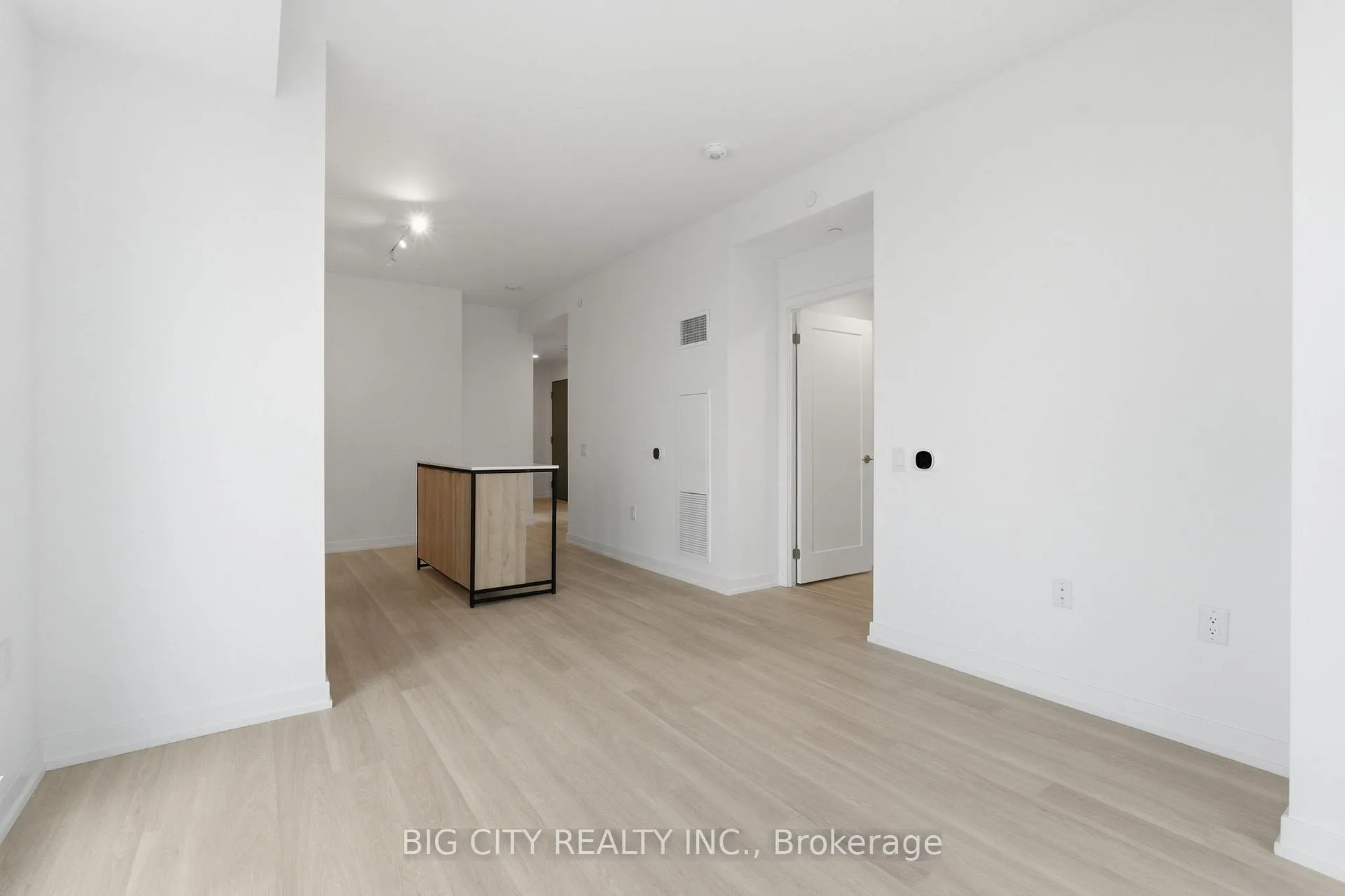 Photo 14 of Unit 2003, 9751 Markham Road, Markham, Greensborough — HOMEH