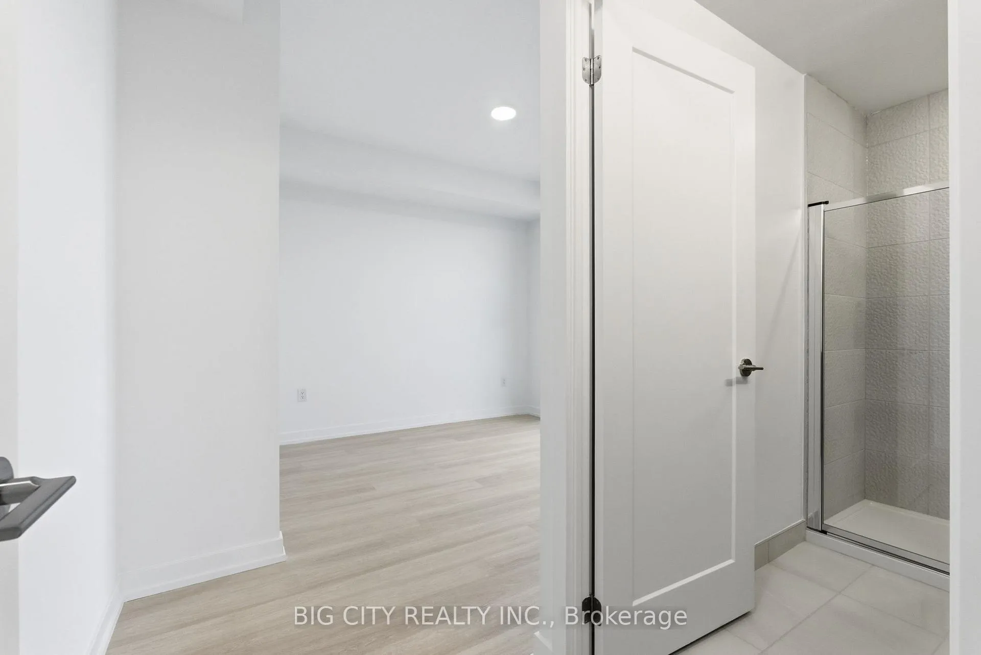 Photo 15 of Unit 2003, 9751 Markham Road, Markham, Greensborough — HOMEH