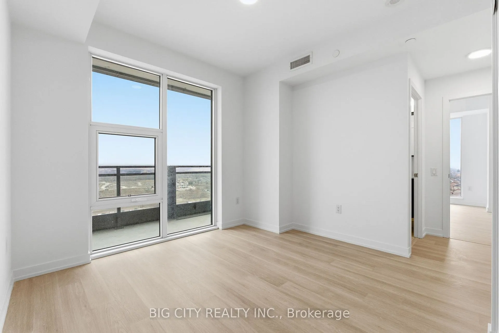 Photo 17 of Unit 2003, 9751 Markham Road, Markham, Greensborough — HOMEH