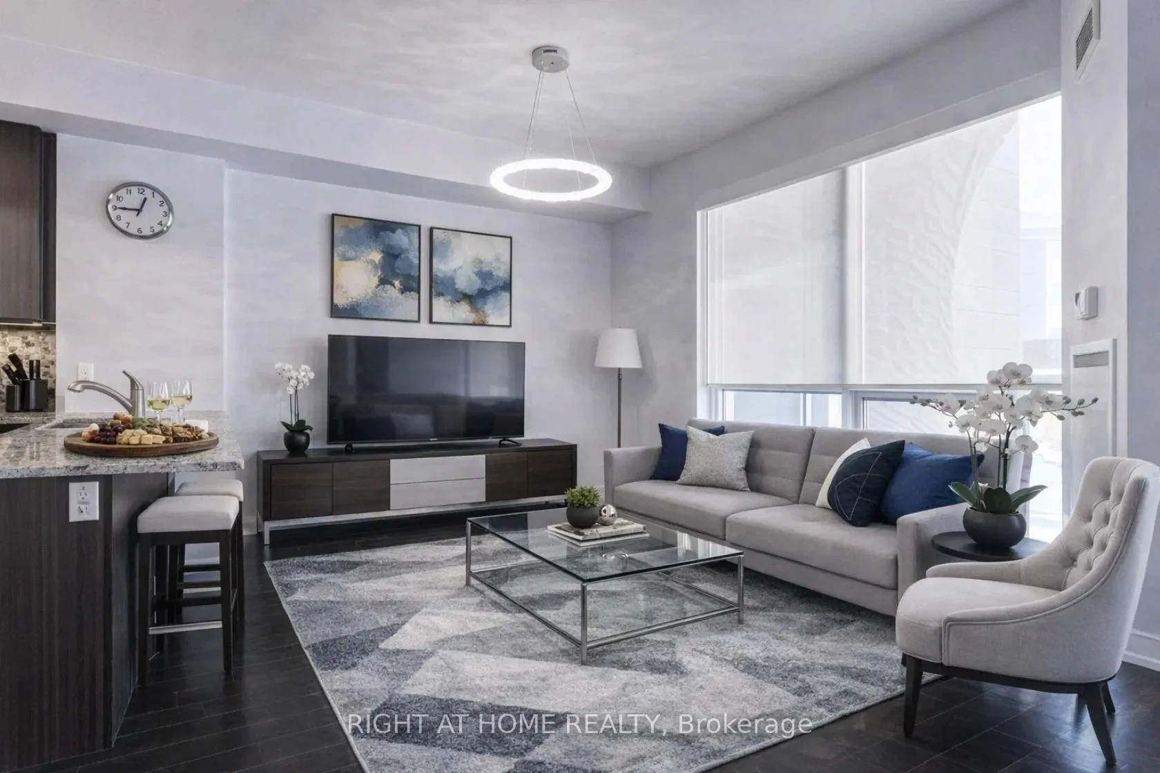 Photo 3 of Unit 301, 1 The Esplanade, Toronto, Waterfront Communities — HOMEH