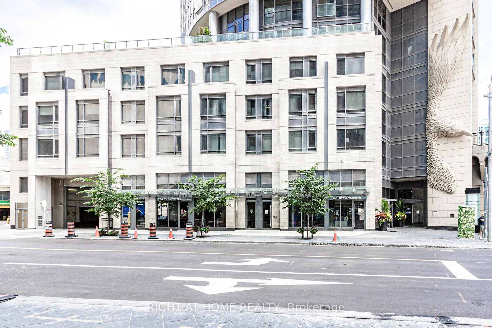 Photo 21 of Unit 301, 1 The Esplanade, Toronto, Waterfront Communities — HOMEH