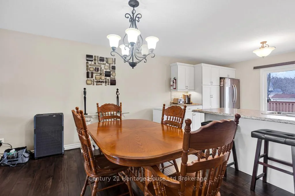 Photo 9 of 69 William Street, Tillsonburg — HOMEH