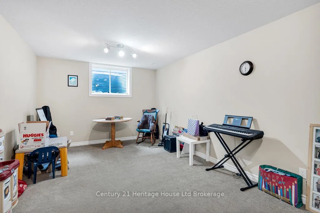 Photo 21 of 69 William Street, Tillsonburg — HOMEH