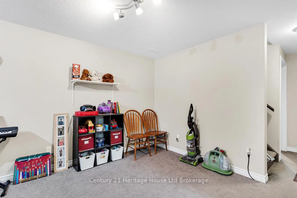 Photo 22 of 69 William Street, Tillsonburg — HOMEH