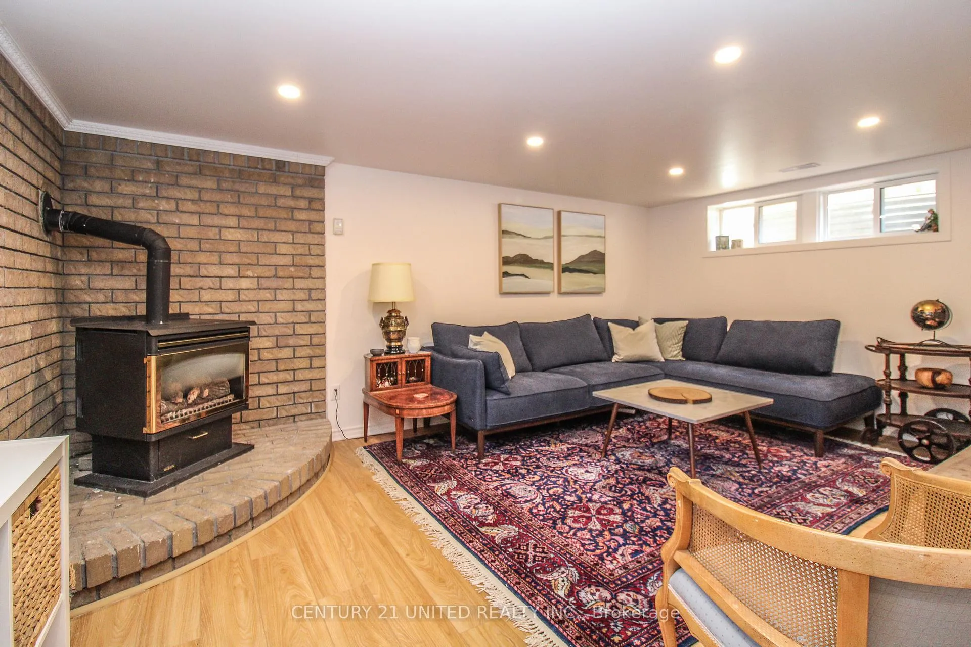 Photo 37 of 953 Oriole Drive, Peterborough, Northcrest Ward 5 — HOMEH