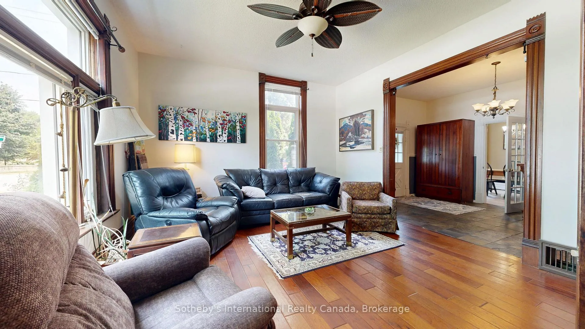 Photo 10 of 103 Bruce Street S, Blue Mountains — HOMEH