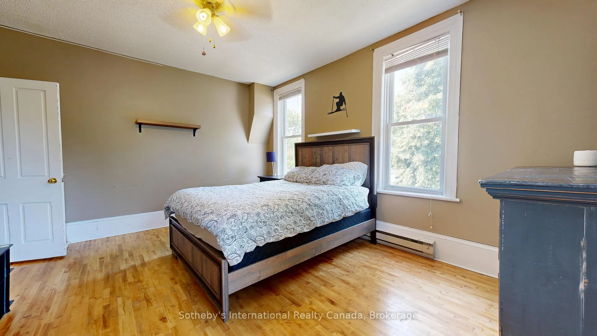 Photo 24 of 103 Bruce Street S, Blue Mountains — HOMEH